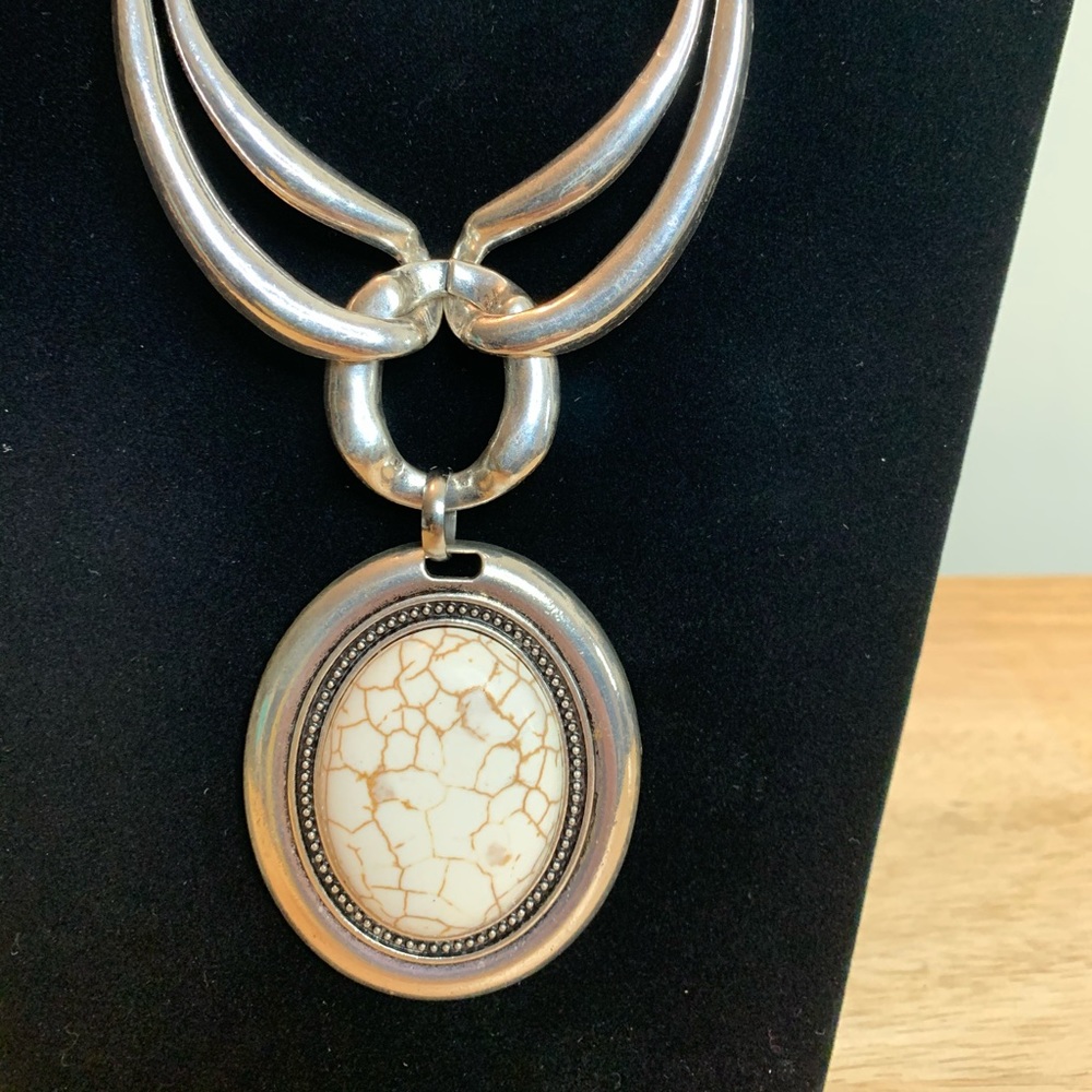 Necklace - Picture 3 of 3